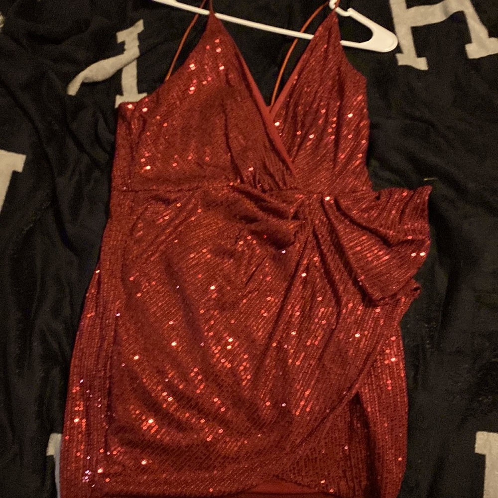Red sequins dress